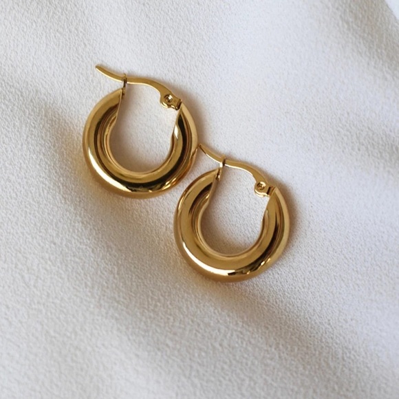 EMPATHYLOVE Jewelry - 18K Gold Plated Chunky Mini Hoops